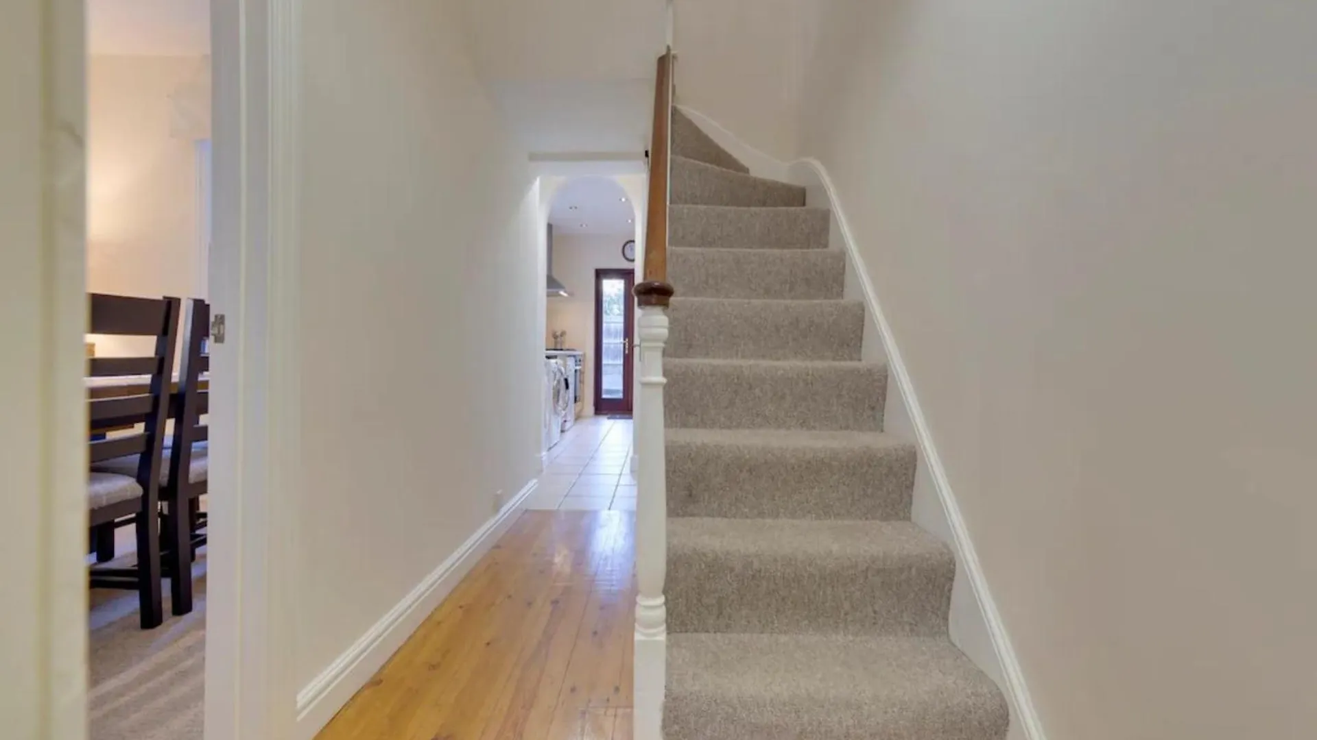 Holiday home Pass The Keys Modern And Spacious Terrace In Central Cambridge