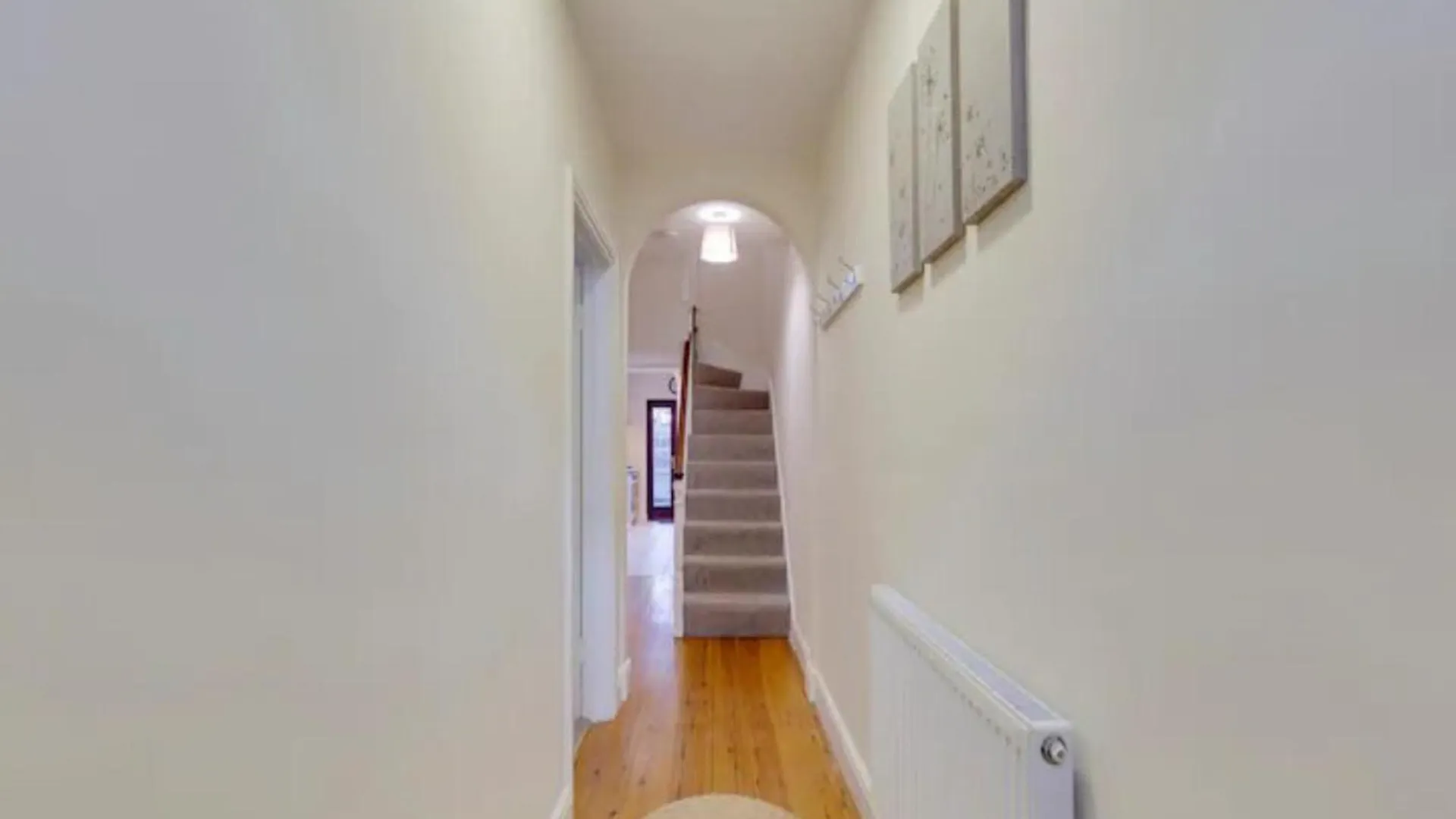 Pass The Keys Modern And Spacious Terrace In Central Cambridge