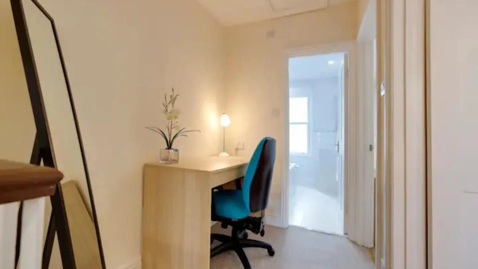 Pass The Keys Modern And Spacious Terrace In Central Cambridge