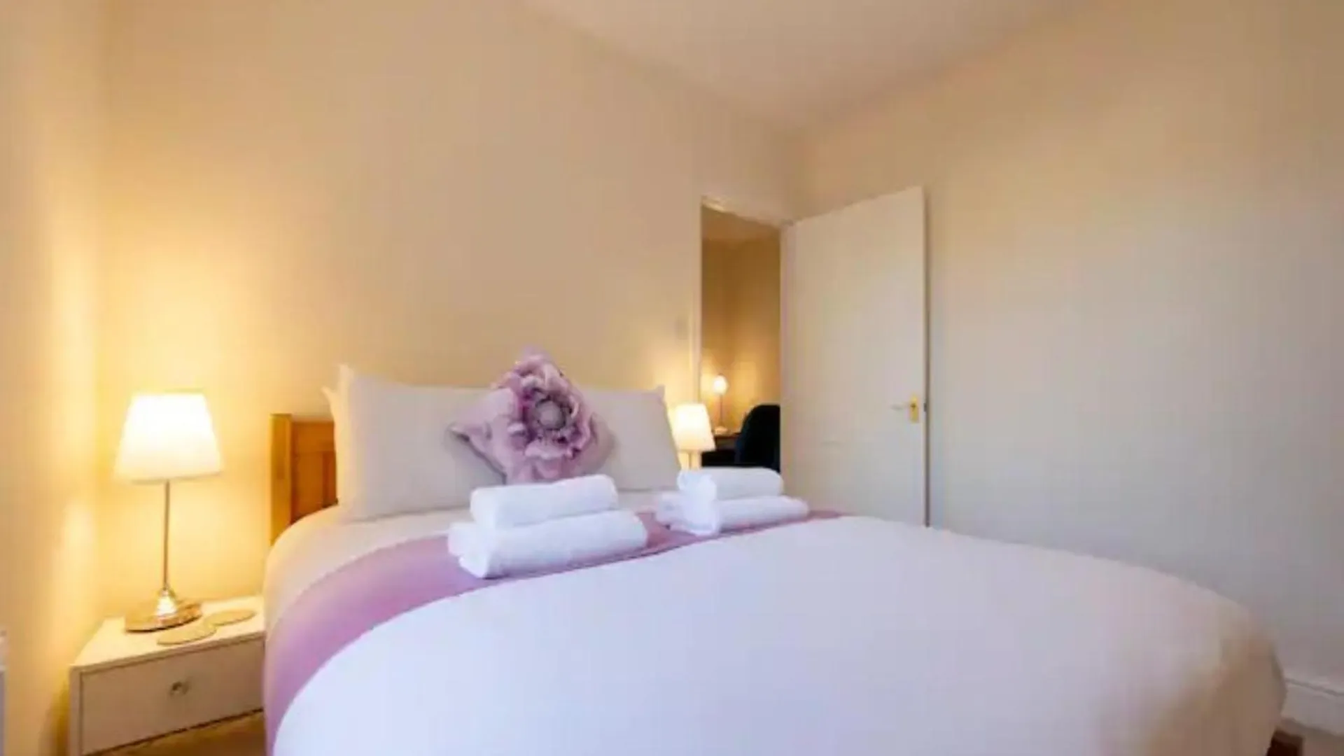 Pass The Keys Modern And Spacious Terrace In Central Cambridge Semesterbostad